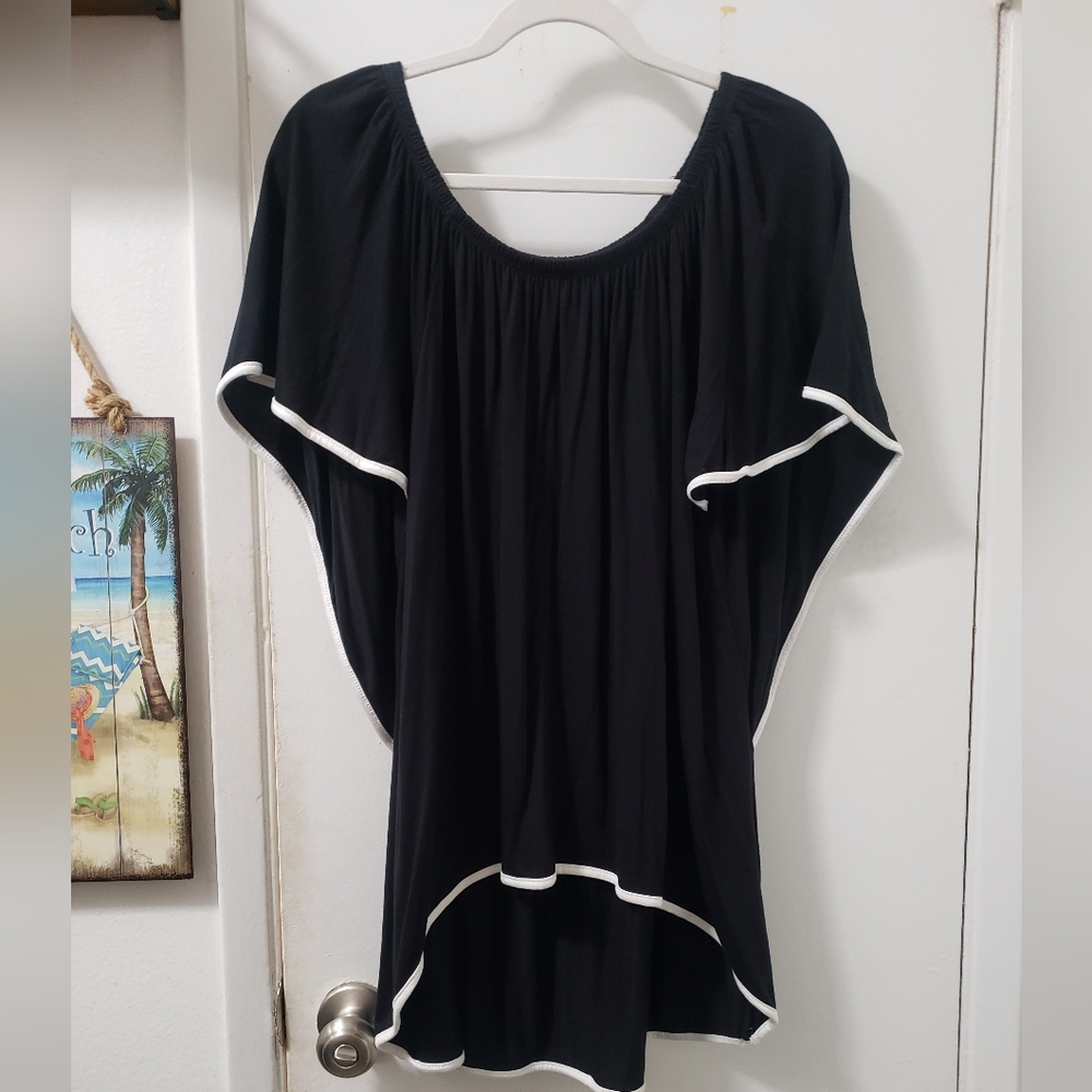 Heimish USA oversized blouse. Small, Off shoulder, ruffle sleeves,  white trim.